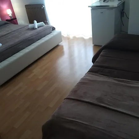 Artemide Rent Bedrooms Guest house
